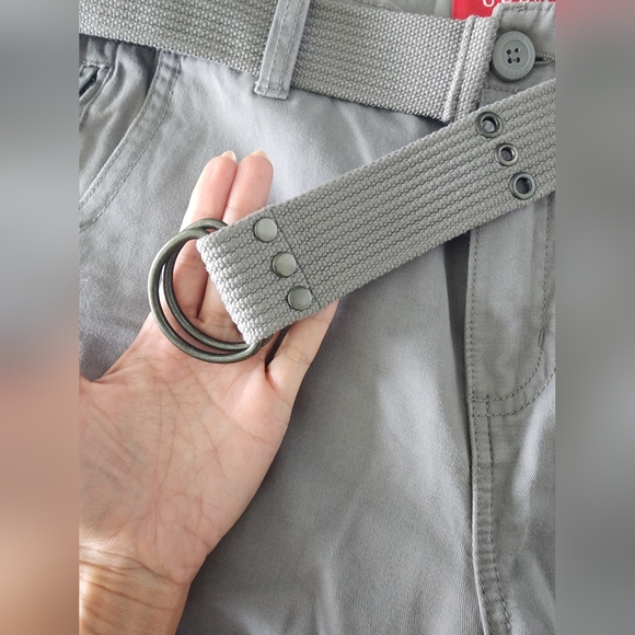 Men's Guess Cargo Shorts - Picture 5 of 7